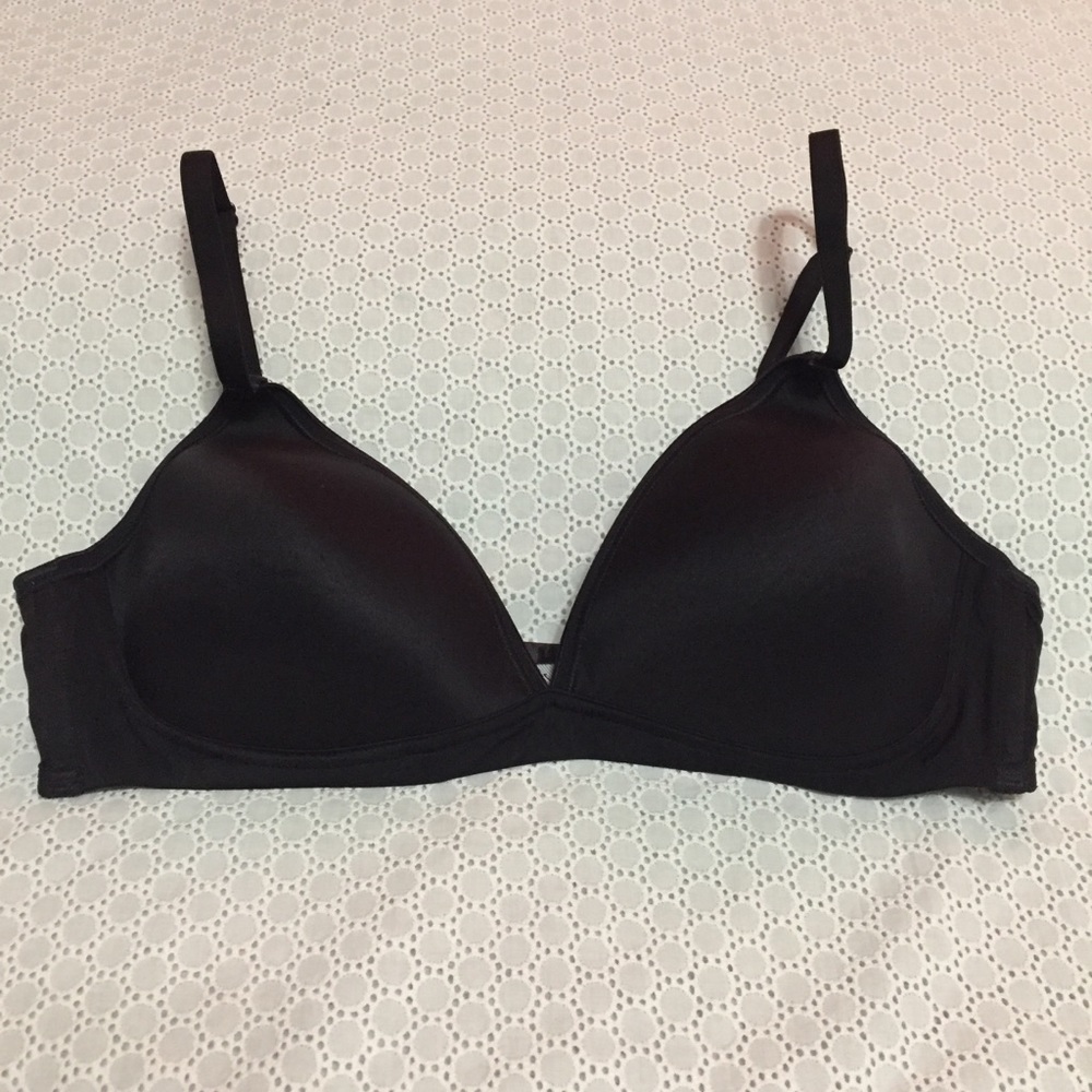 Victoria’s Secret BODY by Victoria Black Bra 36B - Picture 2 of 5
